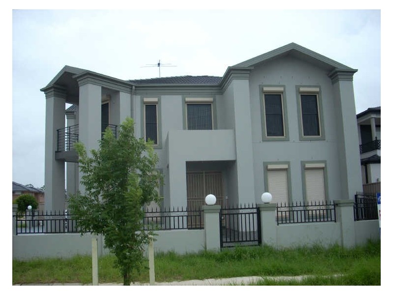 27 Hannan Place, Prairiewood NSW 2176