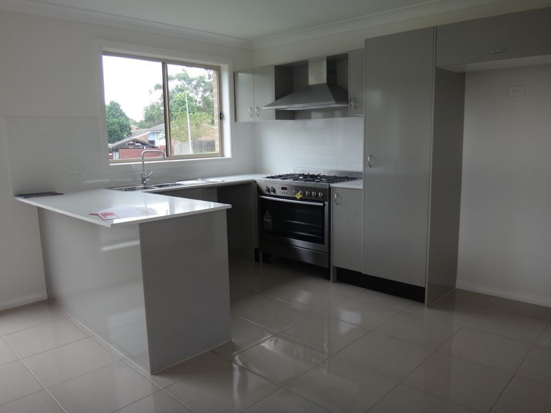 4 BOYD STREET, Eagle Vale NSW 2558