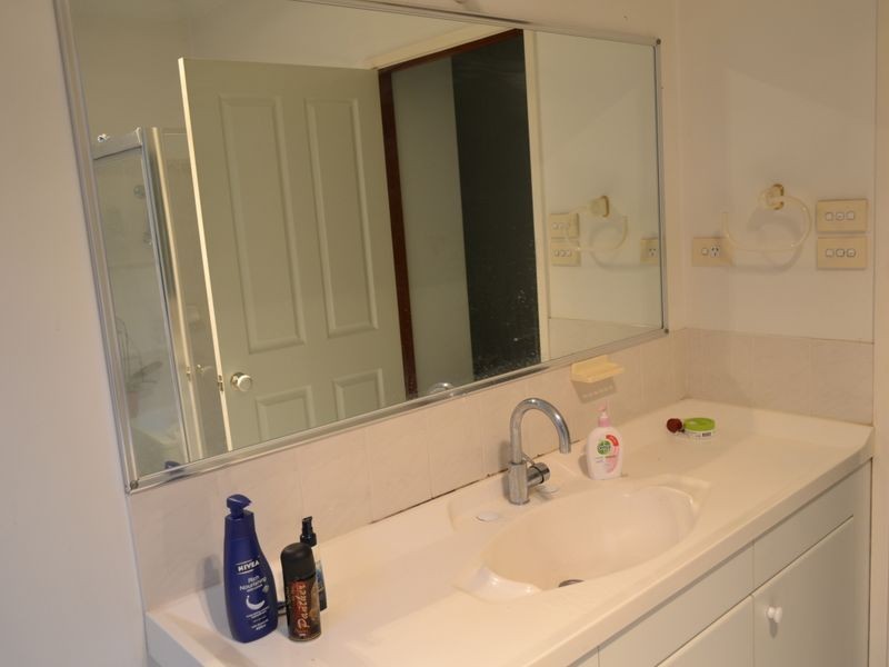 28 Lord Howe Drive, Green Valley NSW 2168