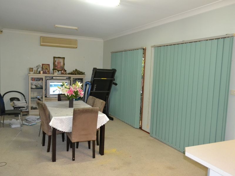 28 Lord Howe Drive, Green Valley NSW 2168