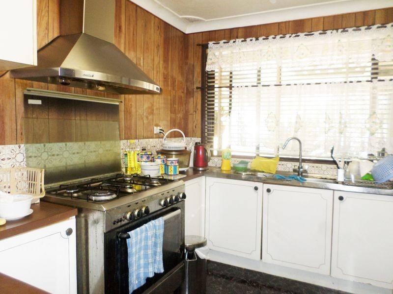 27 Humphries Road, Wakeley NSW 2176