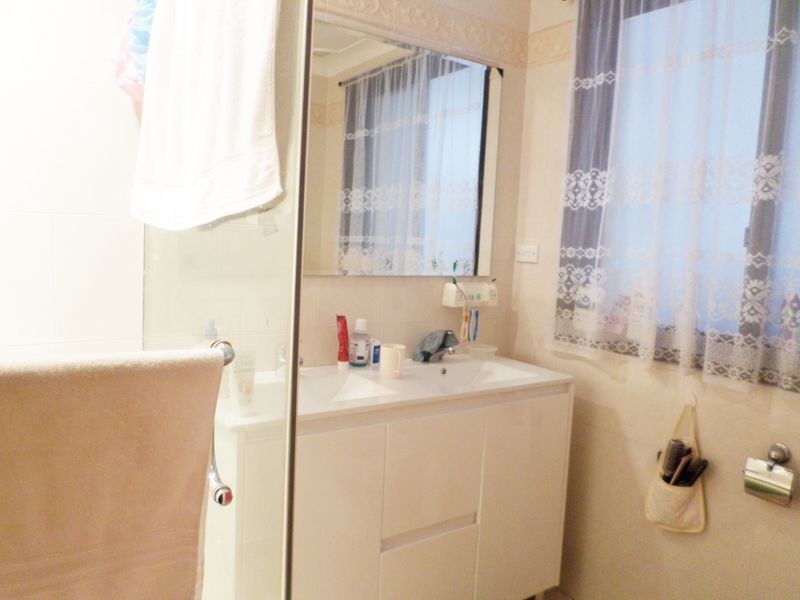 27 Humphries Road, Wakeley NSW 2176