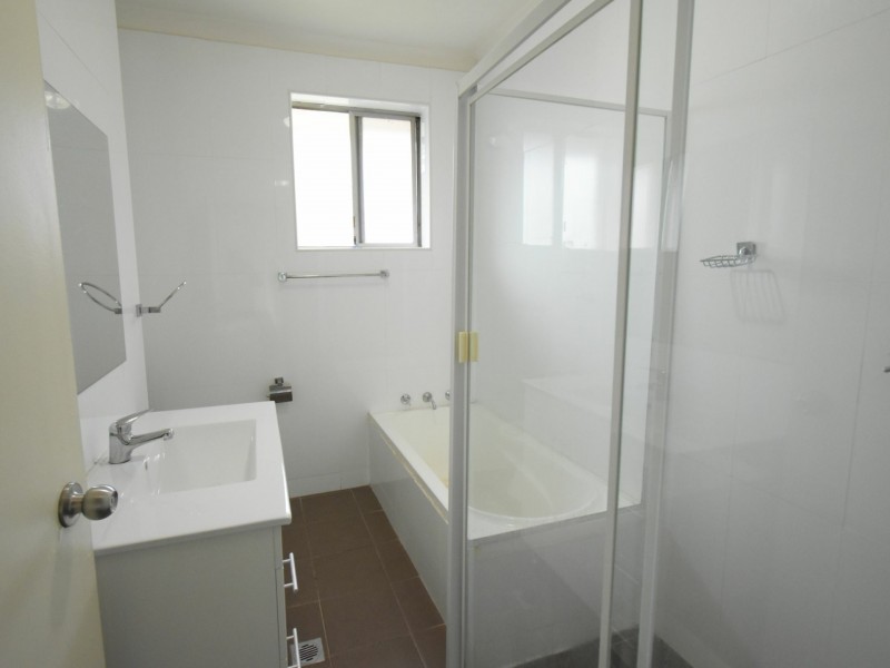 2/41 Cumberland Street, Cabramatta NSW 2166