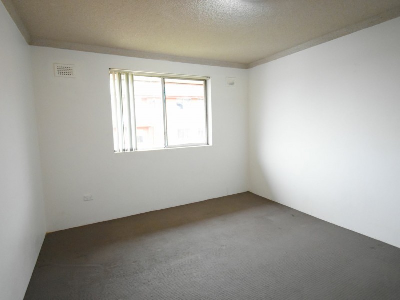 2/41 Cumberland Street, Cabramatta NSW 2166