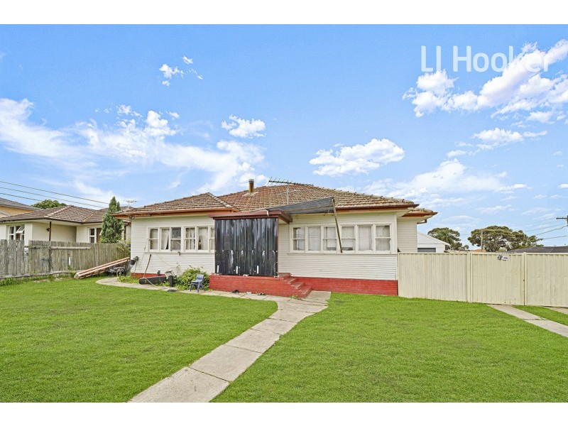16 Ligar Street, Fairfield Heights NSW 2165