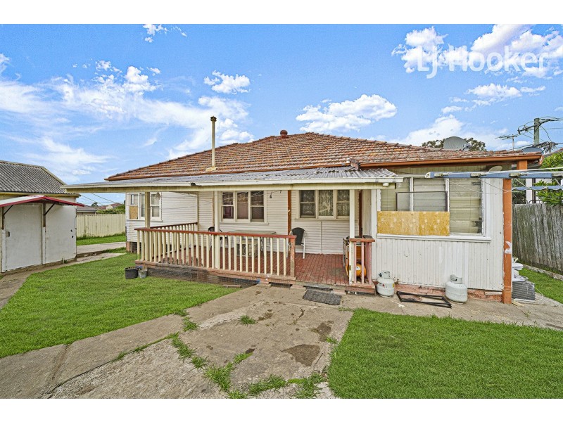 16 Ligar Street, Fairfield Heights NSW 2165