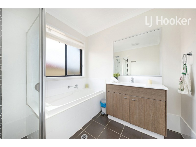 16 Bowler Avenue, Fairfield NSW 2165