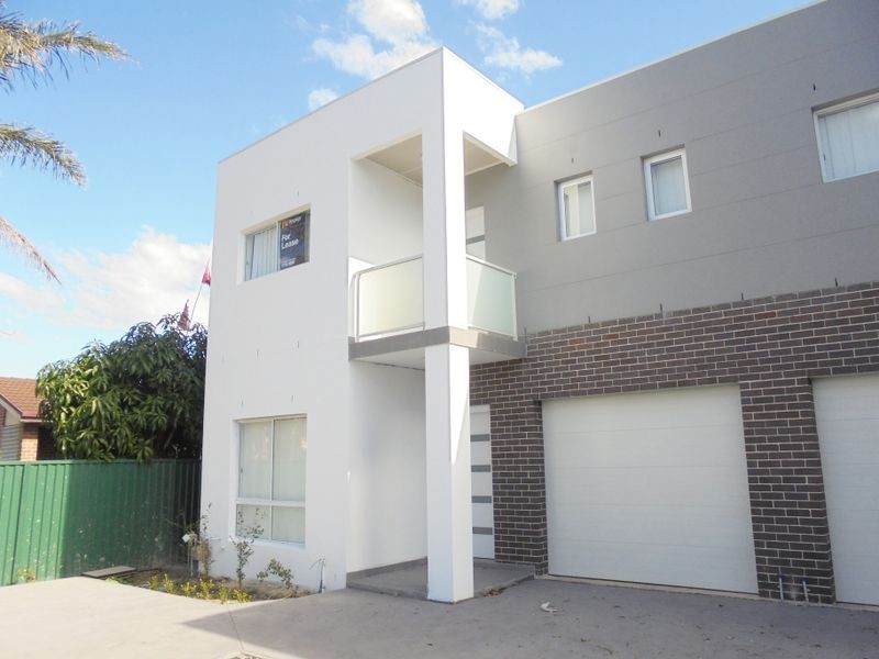 1/1 Rundle Street, Green Valley NSW 2168