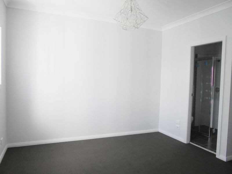 1/1 Rundle Street, Green Valley NSW 2168