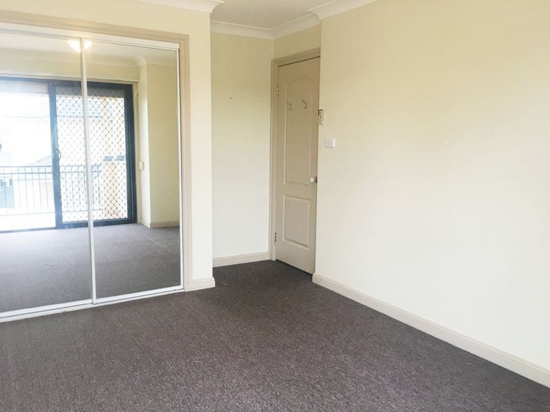 1/73 Buckingham Street, Canley Heights NSW 2166