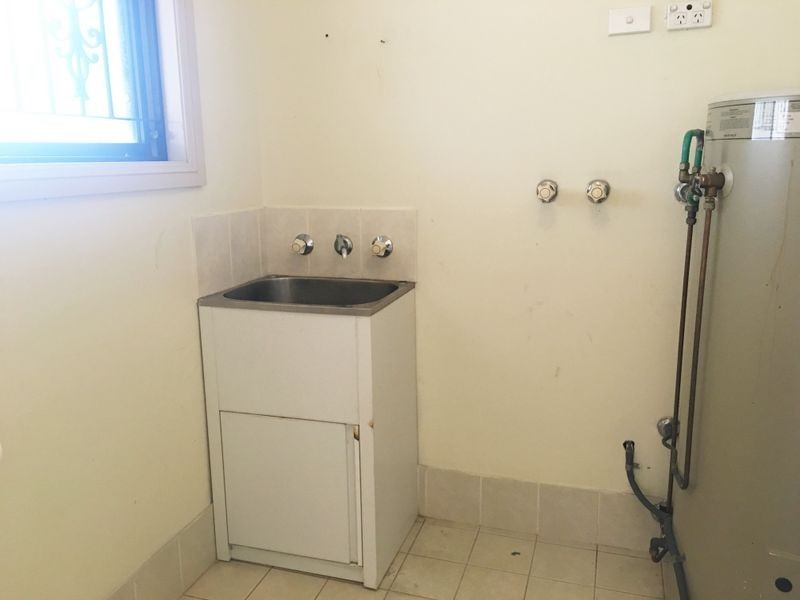 1/73 Buckingham Street, Canley Heights NSW 2166