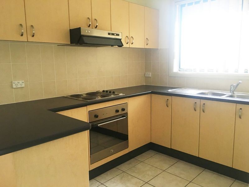 1/73 Buckingham Street, Canley Heights NSW 2166