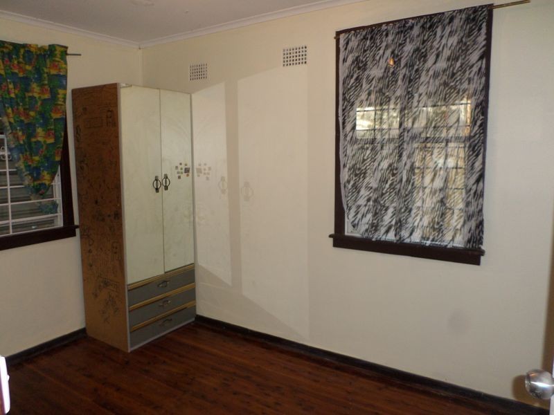 12 Welwyn  Road, Canley Heights NSW 2166