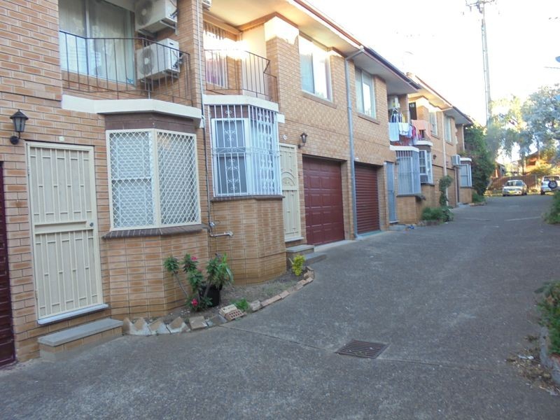 4/90 Longfield St, Cabramatta NSW 2166