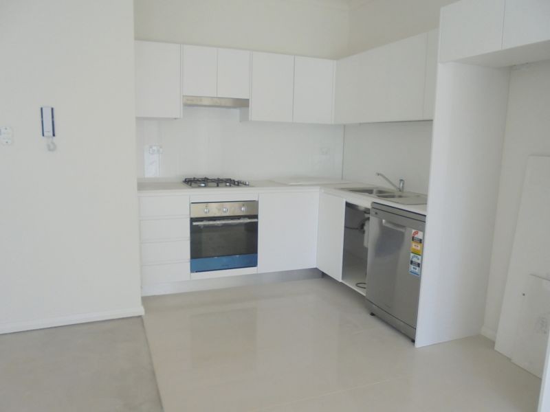 2/51 Bonnyrigg Ave, Bonnyrigg NSW 2177