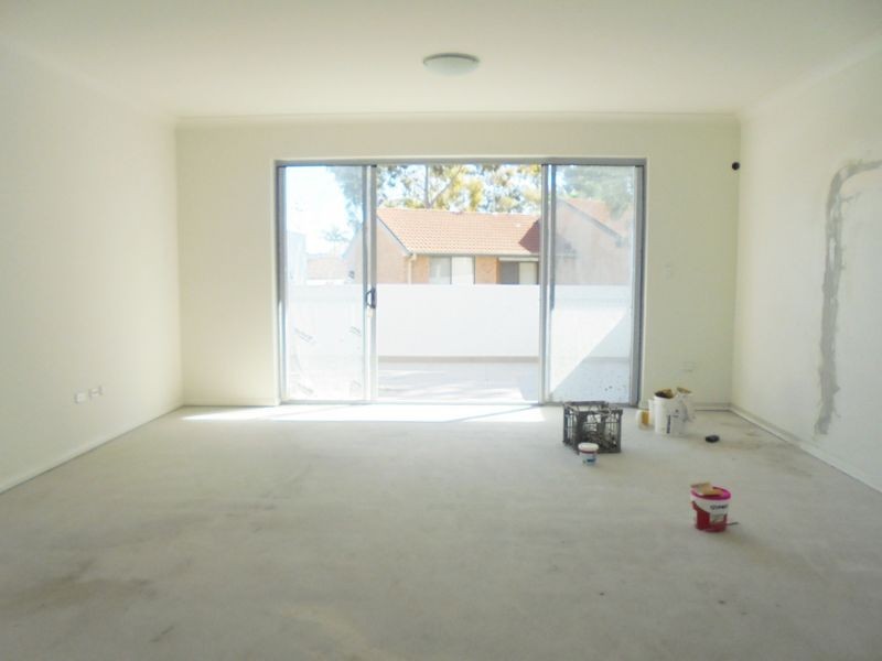 2/51 Bonnyrigg Ave, Bonnyrigg NSW 2177