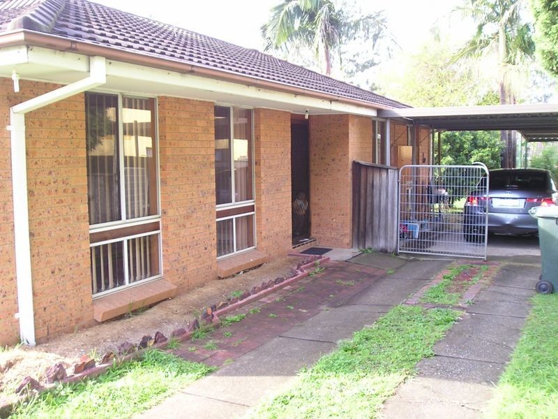 Edensor Park NSW 2176