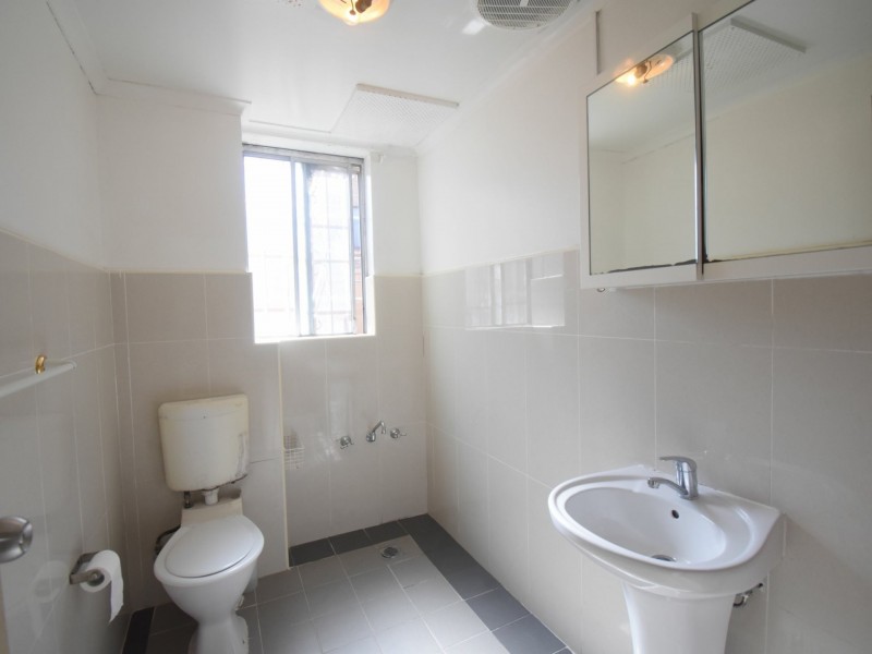 1/63E Mc Burney Road, Cabramatta NSW 2166