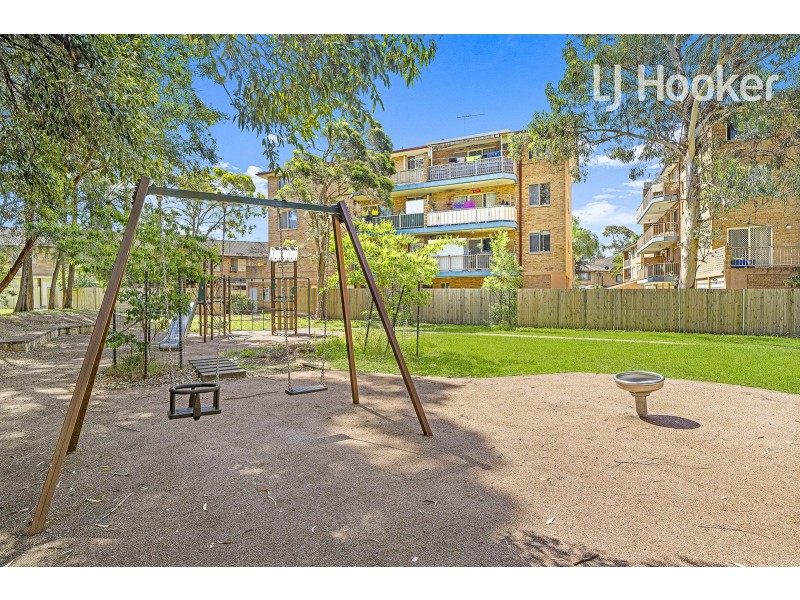 13/7 Pevensey St, Canley Vale NSW 2166