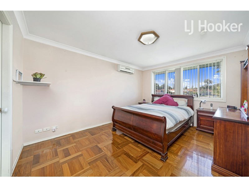 11 Angelina Cr, Cabramatta NSW 2166