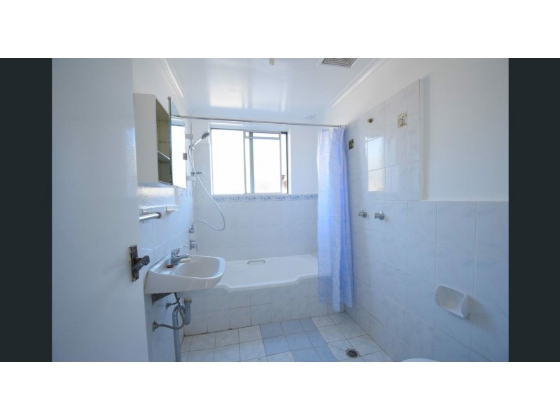 2/12 Hill Street, Cabramatta NSW 2166