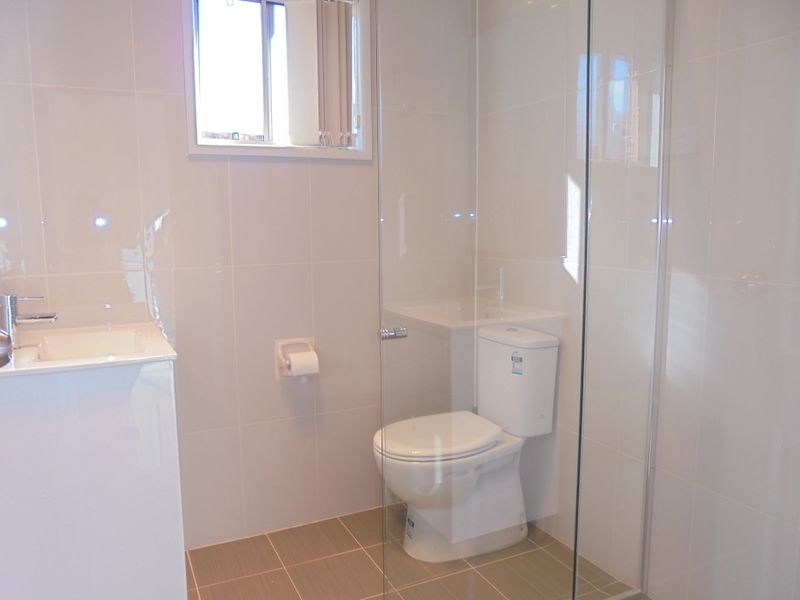 8A Shackel St, Old Guildford NSW 2161