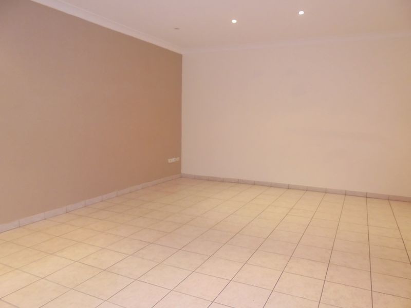 2/168 Sandal Crescent, Carramar NSW 2163