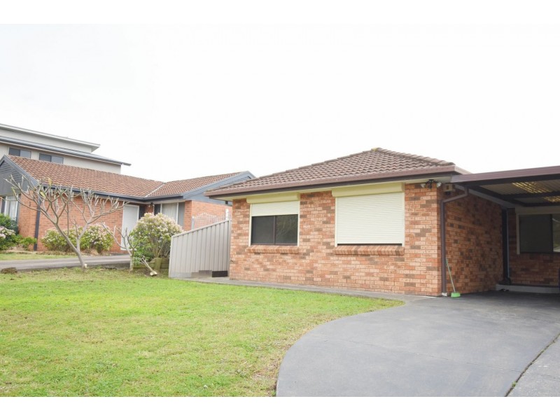 7 Swan Circuit, Green Valley NSW 2168