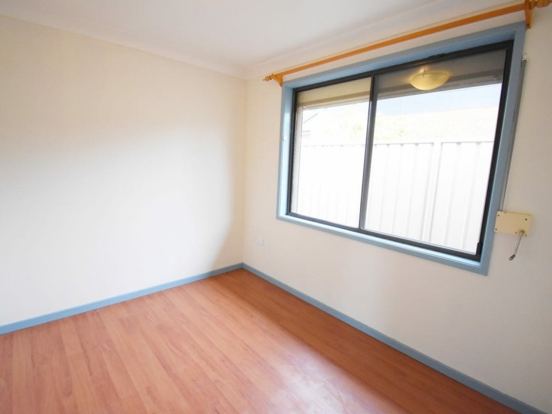 7 Swan Circuit, Green Valley NSW 2168