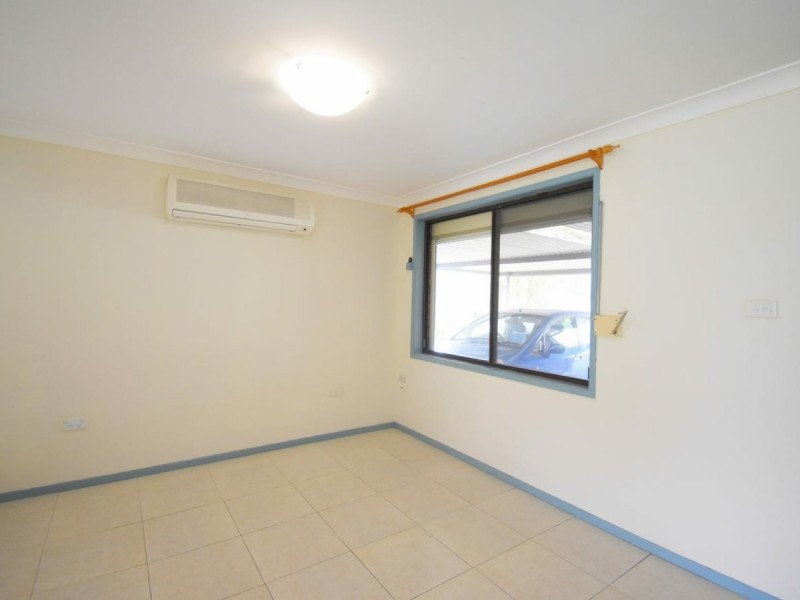 7 Swan Circuit, Green Valley NSW 2168