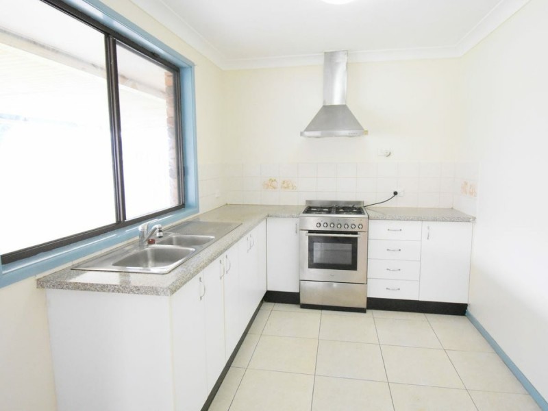 7 Swan Circuit, Green Valley NSW 2168