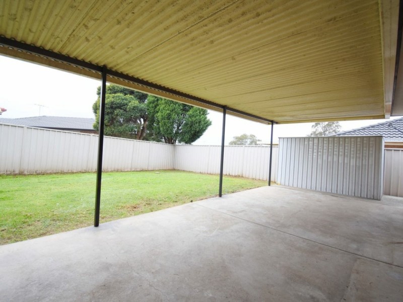 7 Swan Circuit, Green Valley NSW 2168