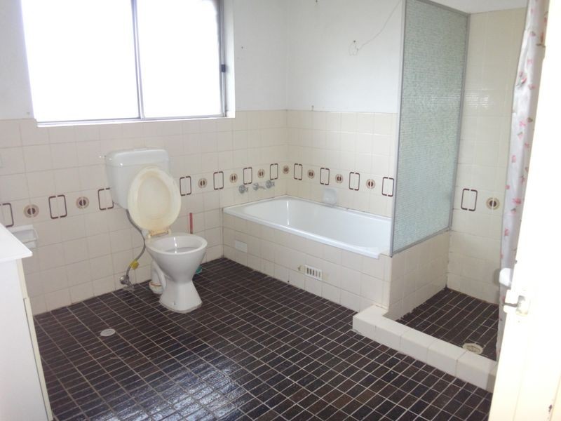 1/9-13 HILL STREET, Cabramatta NSW 2166