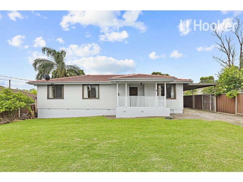 22 Tairora St, Whalan NSW 2770