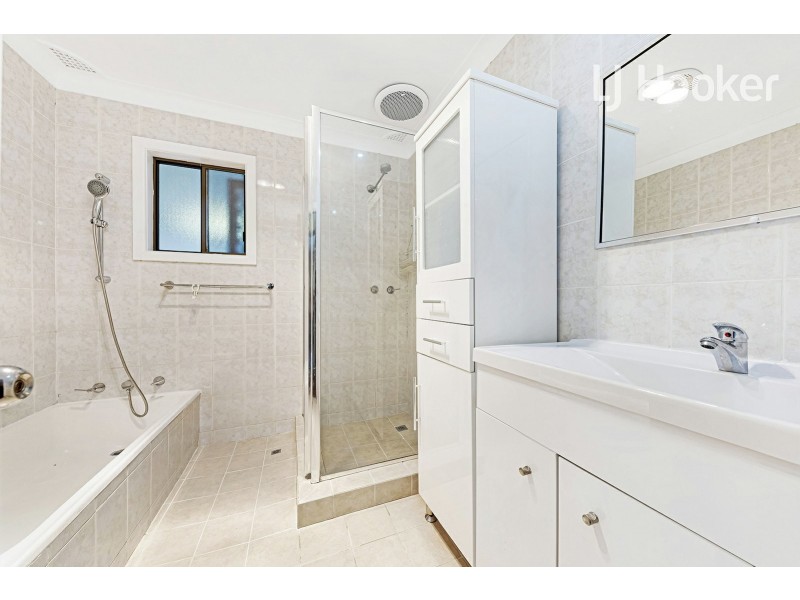 22 Tairora St, Whalan NSW 2770