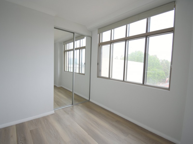 6/17 Kitchener Parade, Bankstown NSW 2200