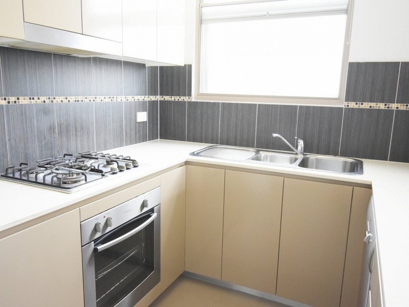 6/17 Kitchener Parade, Bankstown NSW 2200