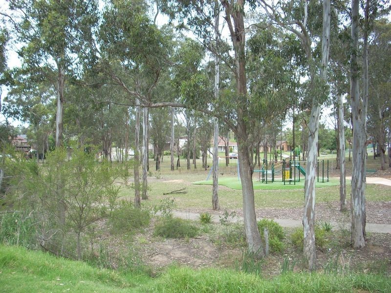 Edensor Park NSW 2176