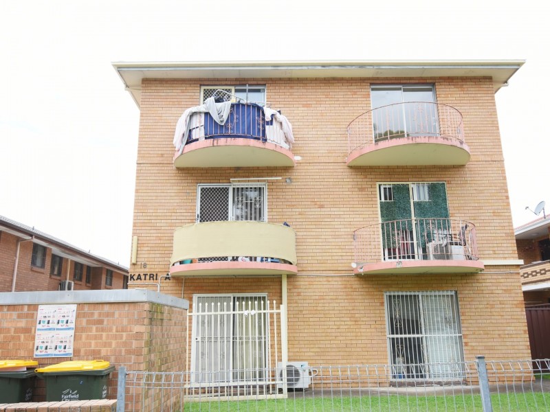 10/18 Hill St, Cabramatta NSW 2166