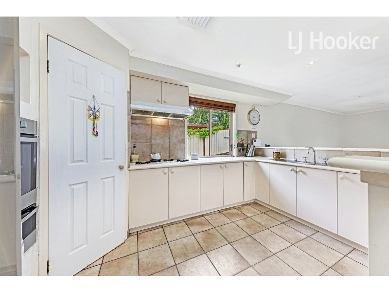 9 Godwit Close, Hinchinbrook NSW 2168