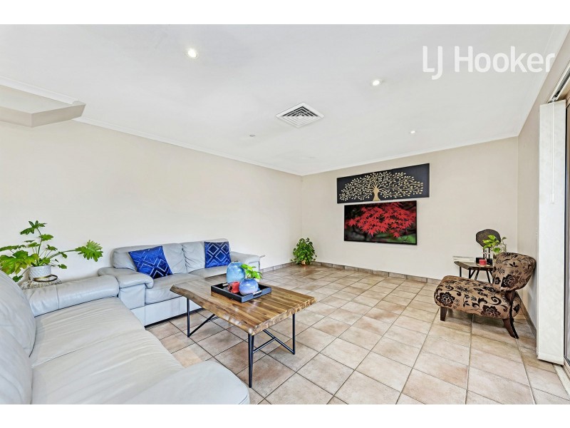 9 Godwit Close, Hinchinbrook NSW 2168