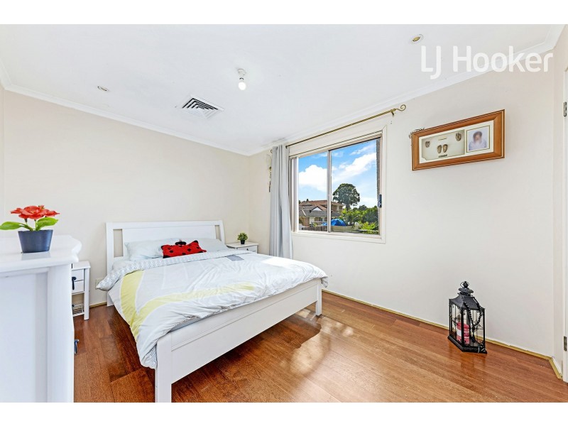 9 Godwit Close, Hinchinbrook NSW 2168