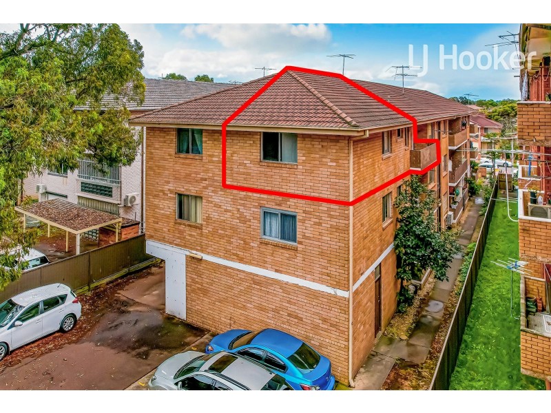 12/18 Mcburney Rd, Cabramatta NSW 2166