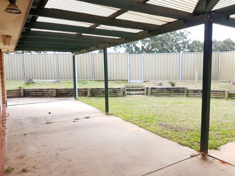11 RYAN CLOSE, St Andrews NSW 2566