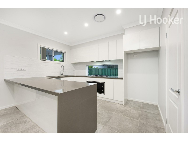 28 The Grove, Fairfield NSW 2165