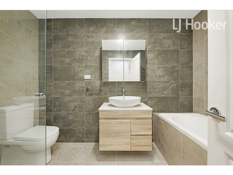 28 The Grove, Fairfield NSW 2165