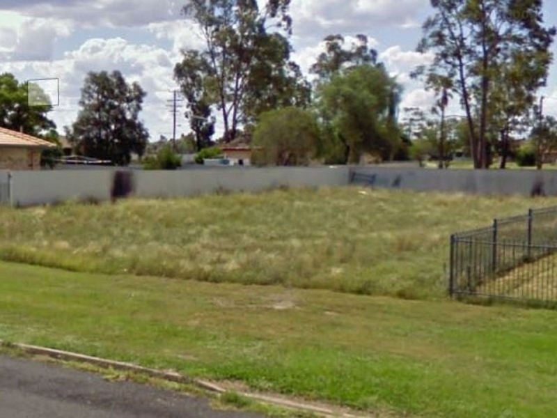 27 Jones Avenue, Moree NSW 2400