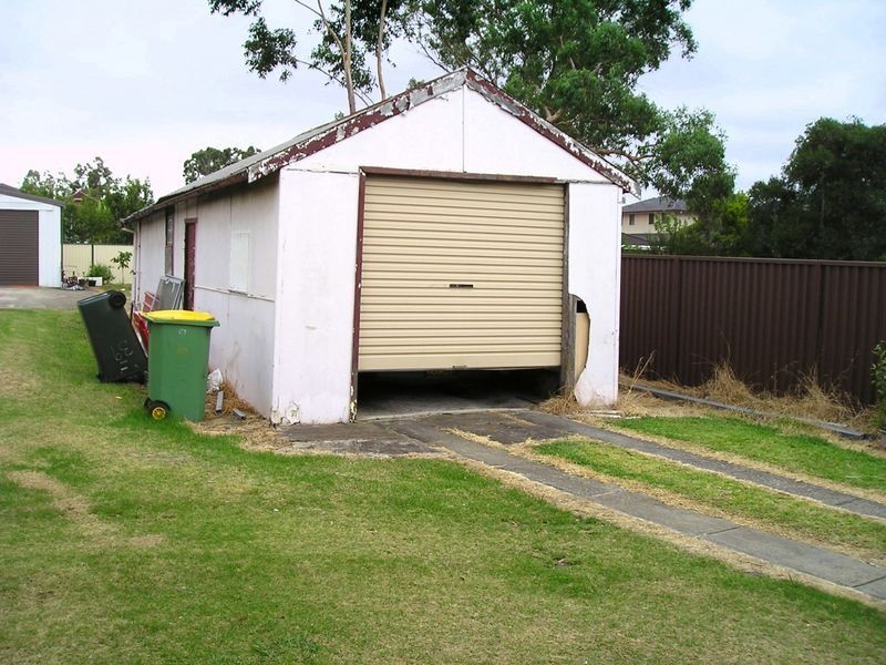 Fairfield East NSW 2165