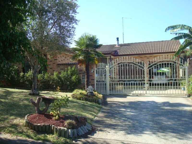 25 Restwell Road, Bossley Park NSW 2176