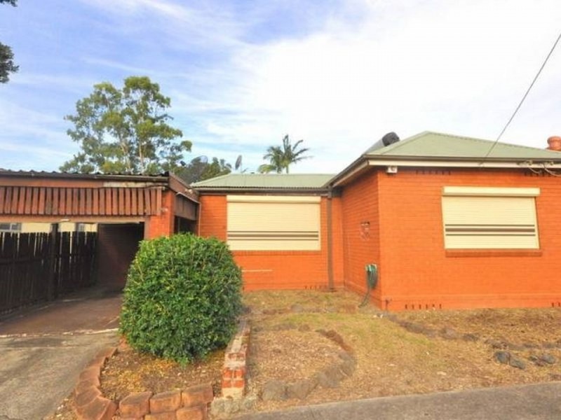215 Henry Lawson Drive, Georges Hall NSW 2198